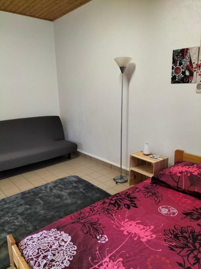 Studio Confortable Proche Des Sites Touristiques Issendolus Экстерьер фото